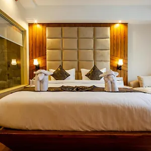 Airport Delhi Aerocity Plaza New Delhi